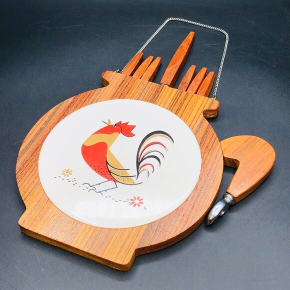 Vintage Teapot Shaped Cheese Board and Utensils SET, Mid Century Rooster Hanging - Picture 1 of 16